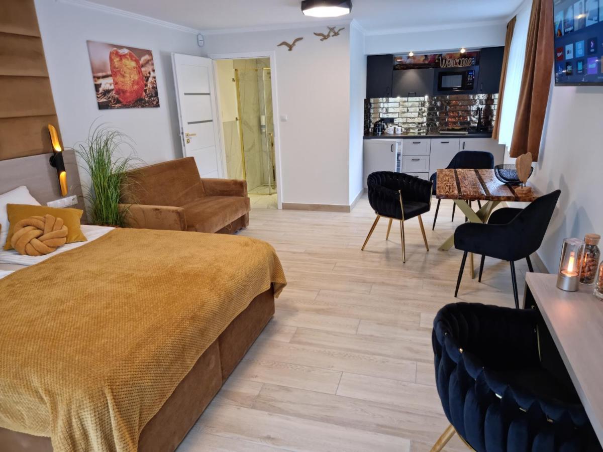 Bed and Breakfast Ambre Mare - Wypoczynek Pod Palmami Pobierowo Exterior foto